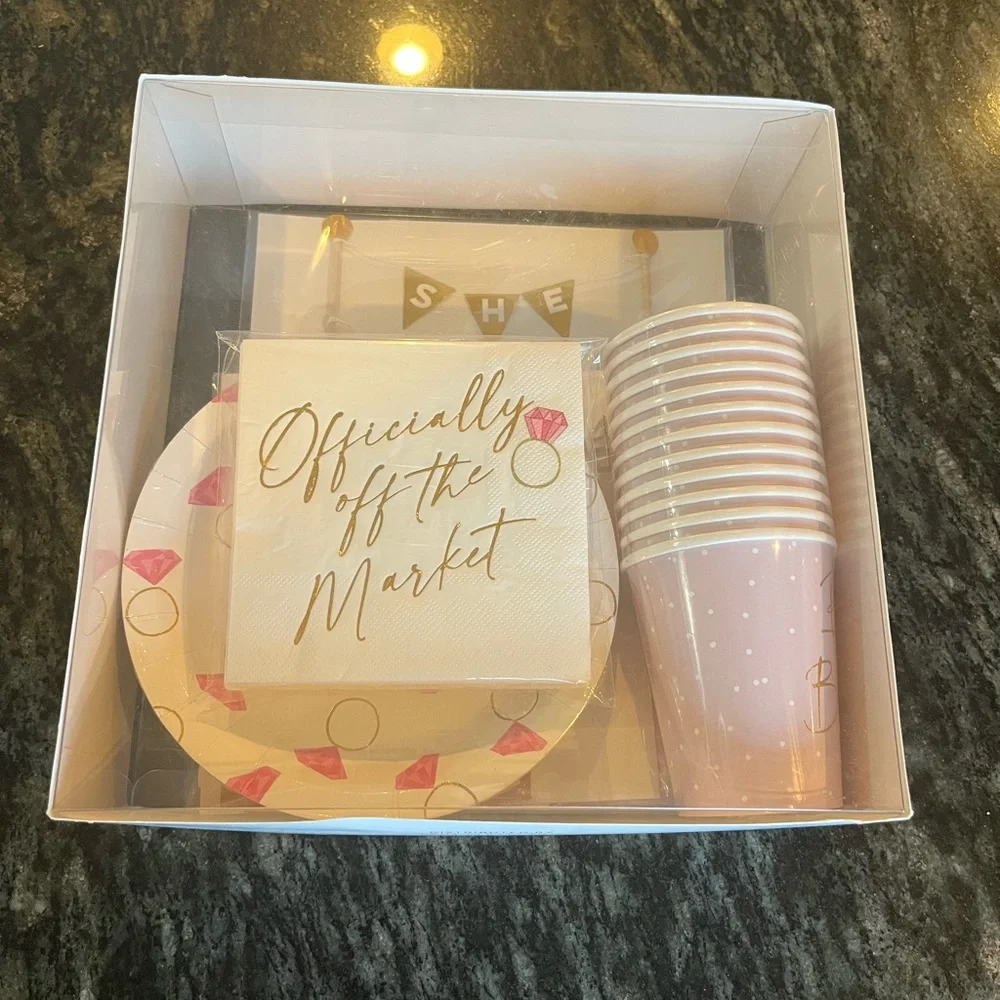 Slant Collections 'She Said Yes' Party Supplies- Pink and Gold